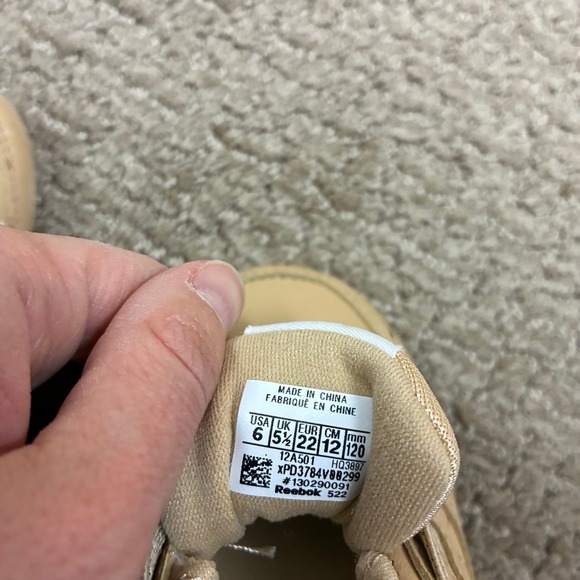 Reebok Classic Shoes Toddler 6 Tan Lace Up Sneakers Baby Retro Sporty Neutral - Picture 7 of 7